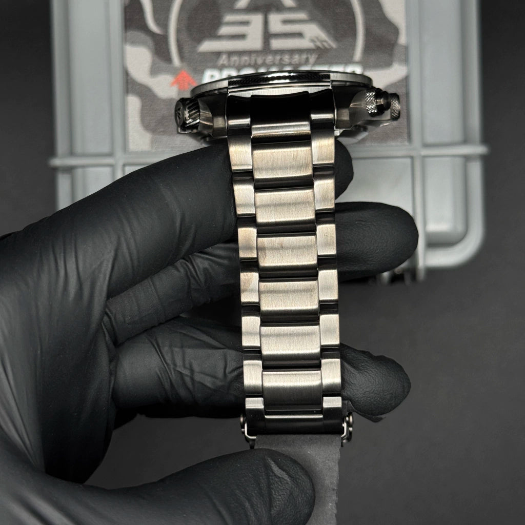 Relógio Citizen Eco Drive Land - Limited edition 5900pcs JV1008-63e