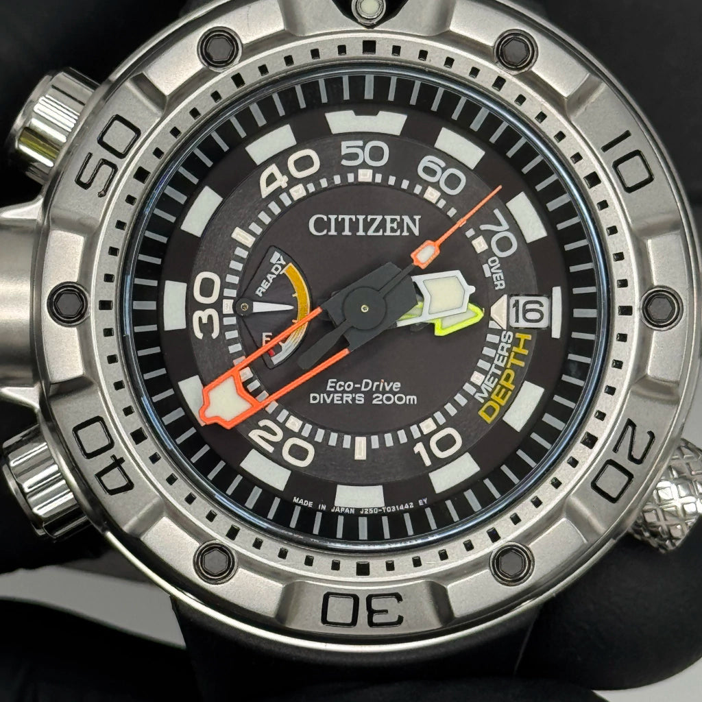 Relogio Citizen New Aqualand - BN2021-03e