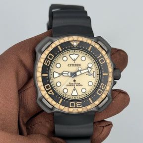Relógio Citizen Tuna Gold - BN0226-10P