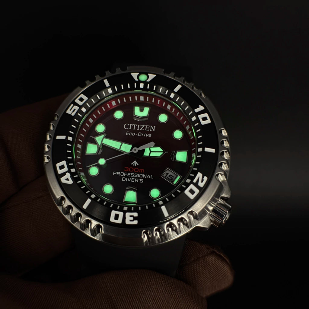 Relógio Citizen Aqualand Marine 300m Vermelho E365 - BN1024-01z